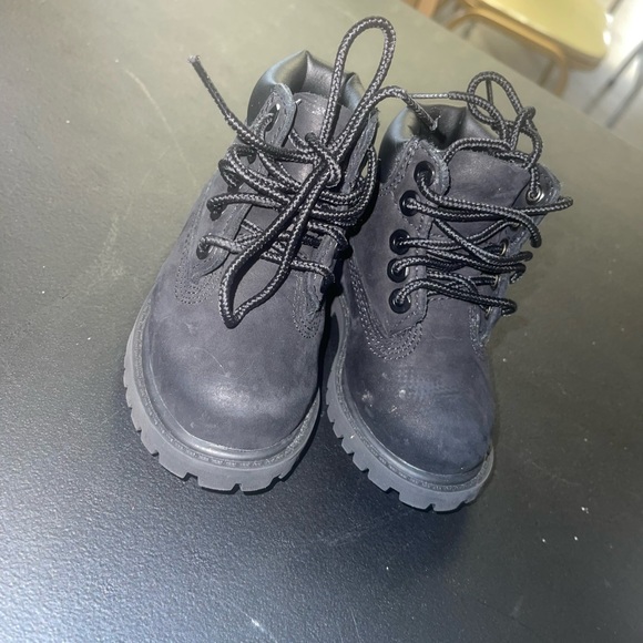 Infant size 4C shoes - Picture 9 of 16